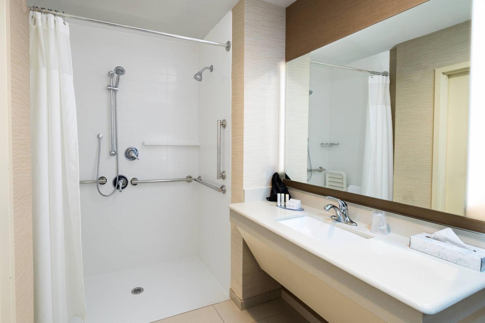 Fairfield By Marriott Inn & Suites Uncasville Mohegan Sun Area Buitenkant foto