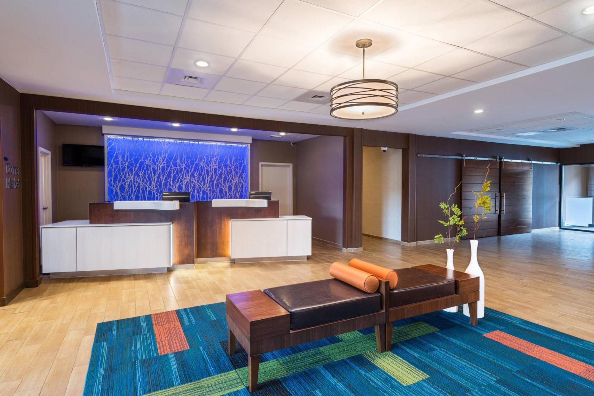 Fairfield By Marriott Inn & Suites Uncasville Mohegan Sun Area Buitenkant foto