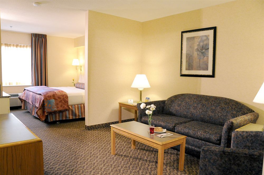 Fairfield By Marriott Inn & Suites Uncasville Mohegan Sun Area Buitenkant foto